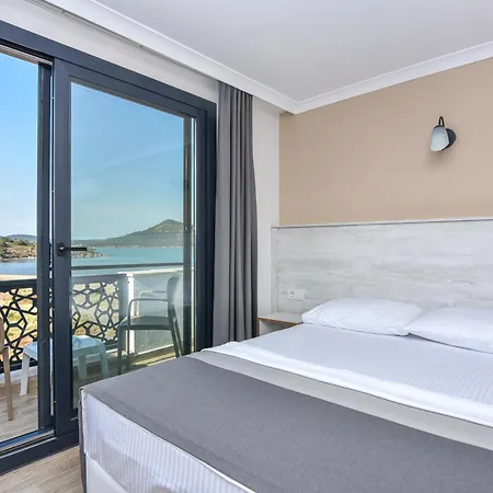 Beyaz Konak 3* Ayvalı